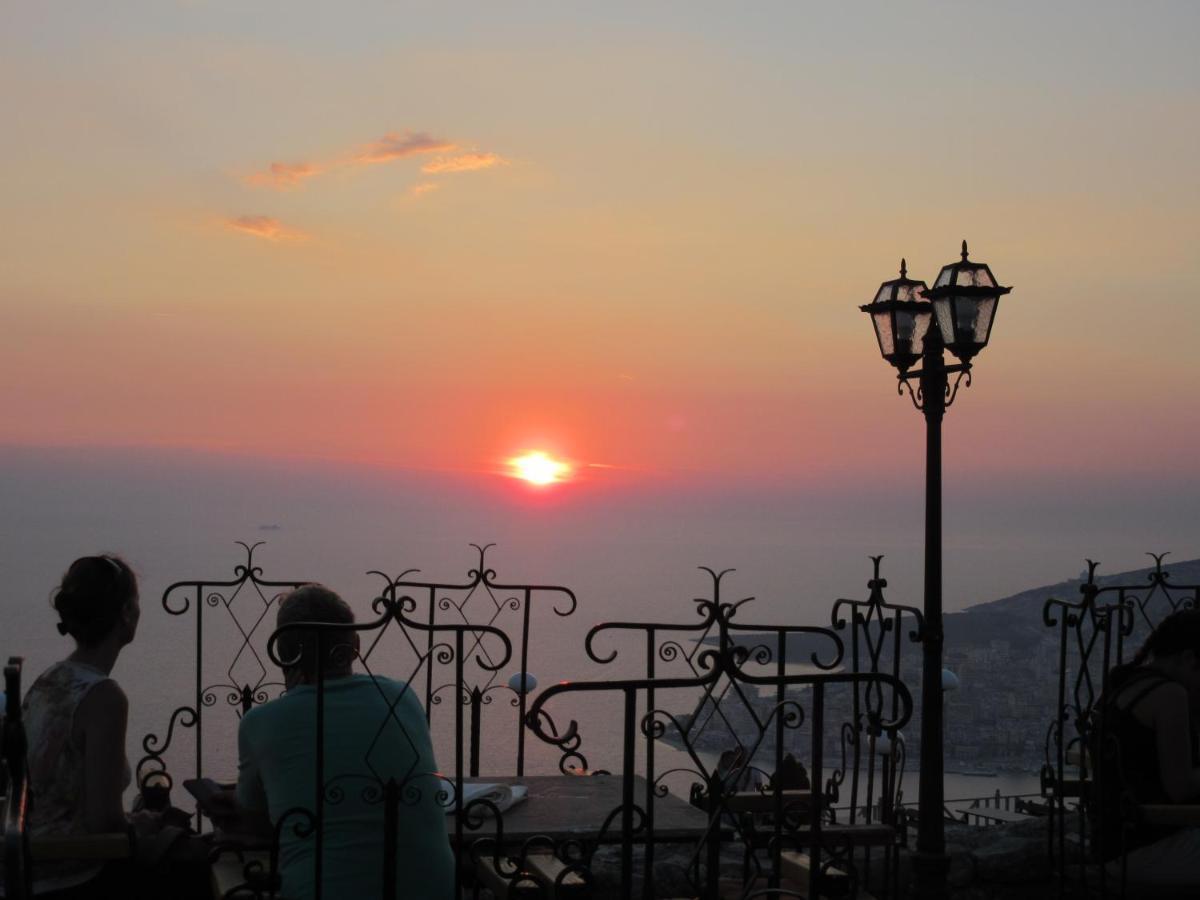 Amazing Sea City View Apartment Sarandë Exterior foto